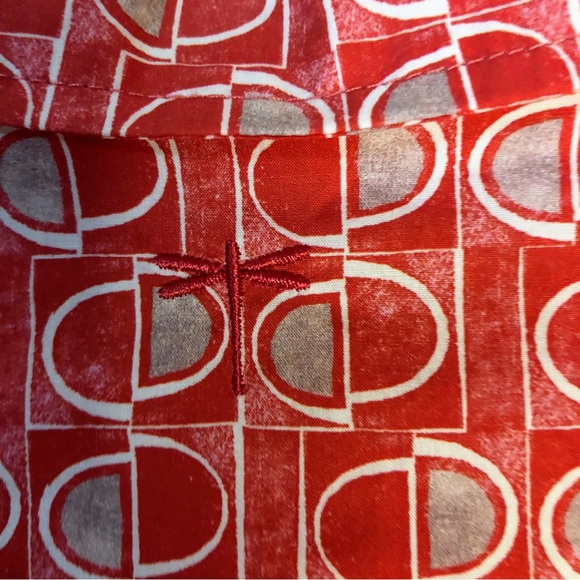 NWT Taylor Boe Button Down Size L - Picture 4 of 6